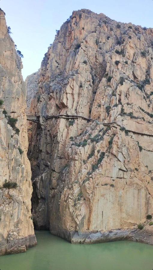 La Barberia De Miguel El Chorro Exterior foto